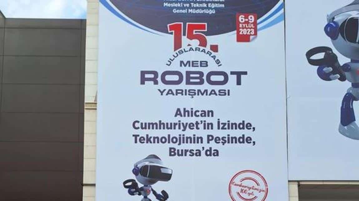 Bursa'da 15.'si gerçekleştirilen MEB Robot Yarışmasına Okulumuz Olarak İHA-Mini Drone Kategorisinde Katılımda Bulunduk