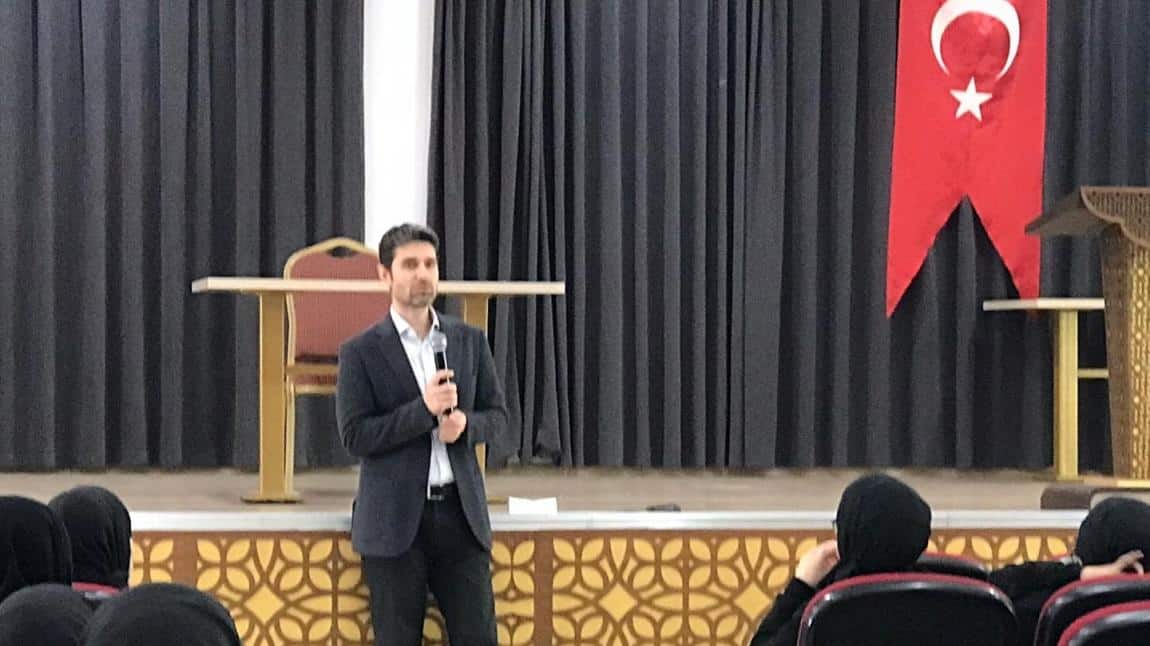 Kariyer Günleri kapsamında Düzce Üniversitesi Araştırma Hastanesi KBB Uzmanı Dr. Öğretim Üyesi Abdullah BELADA Konuğumuzdu
